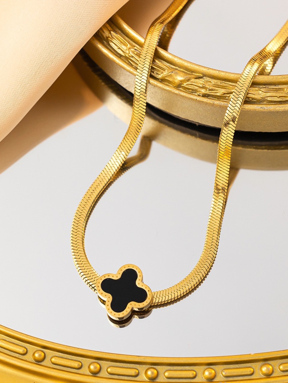 Gold and Black Clover Pendant Necklace & Bracelet Set - Women Jewelry - Picture 2 of 5